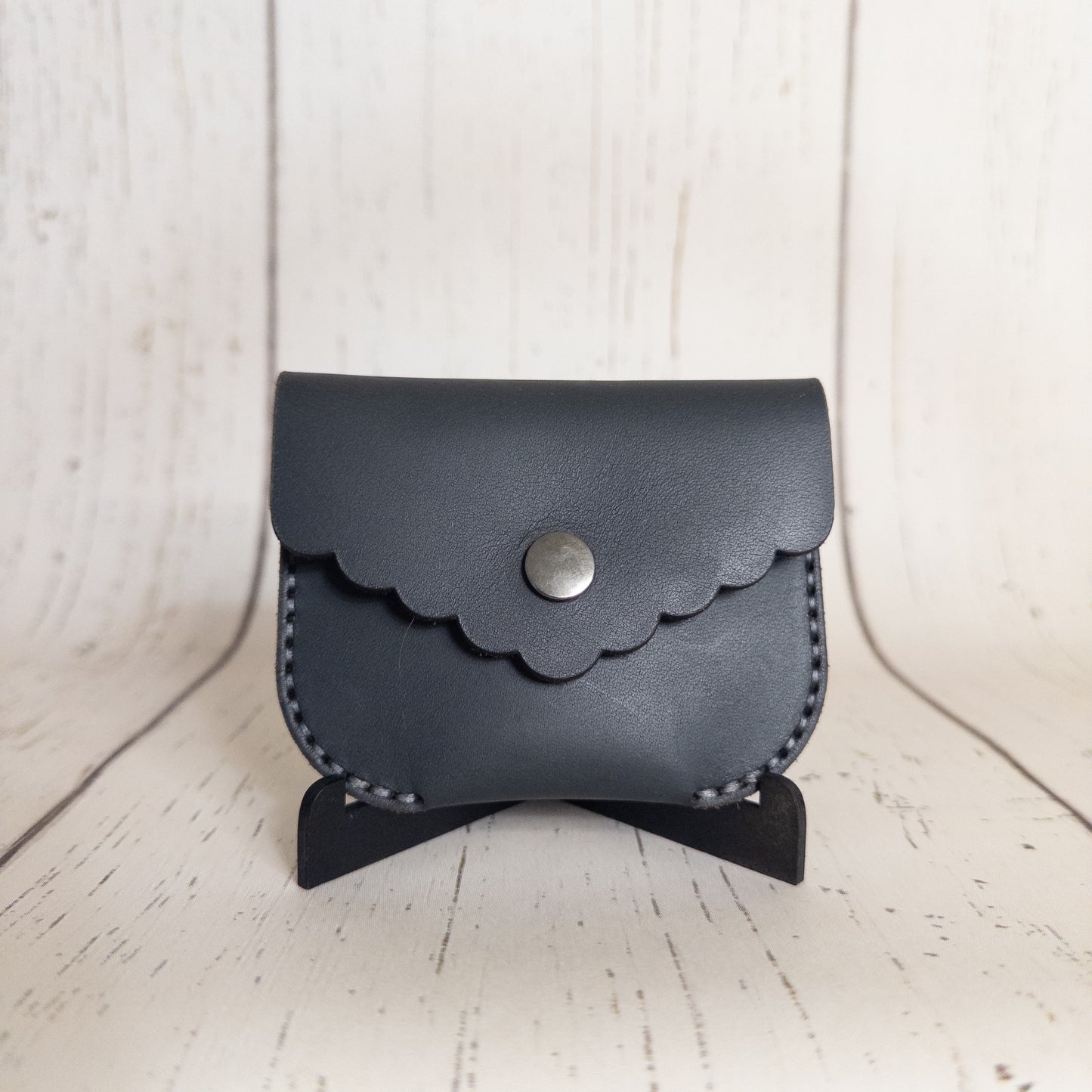 Coin Purse Scalloped (Gray/Gunmetal)