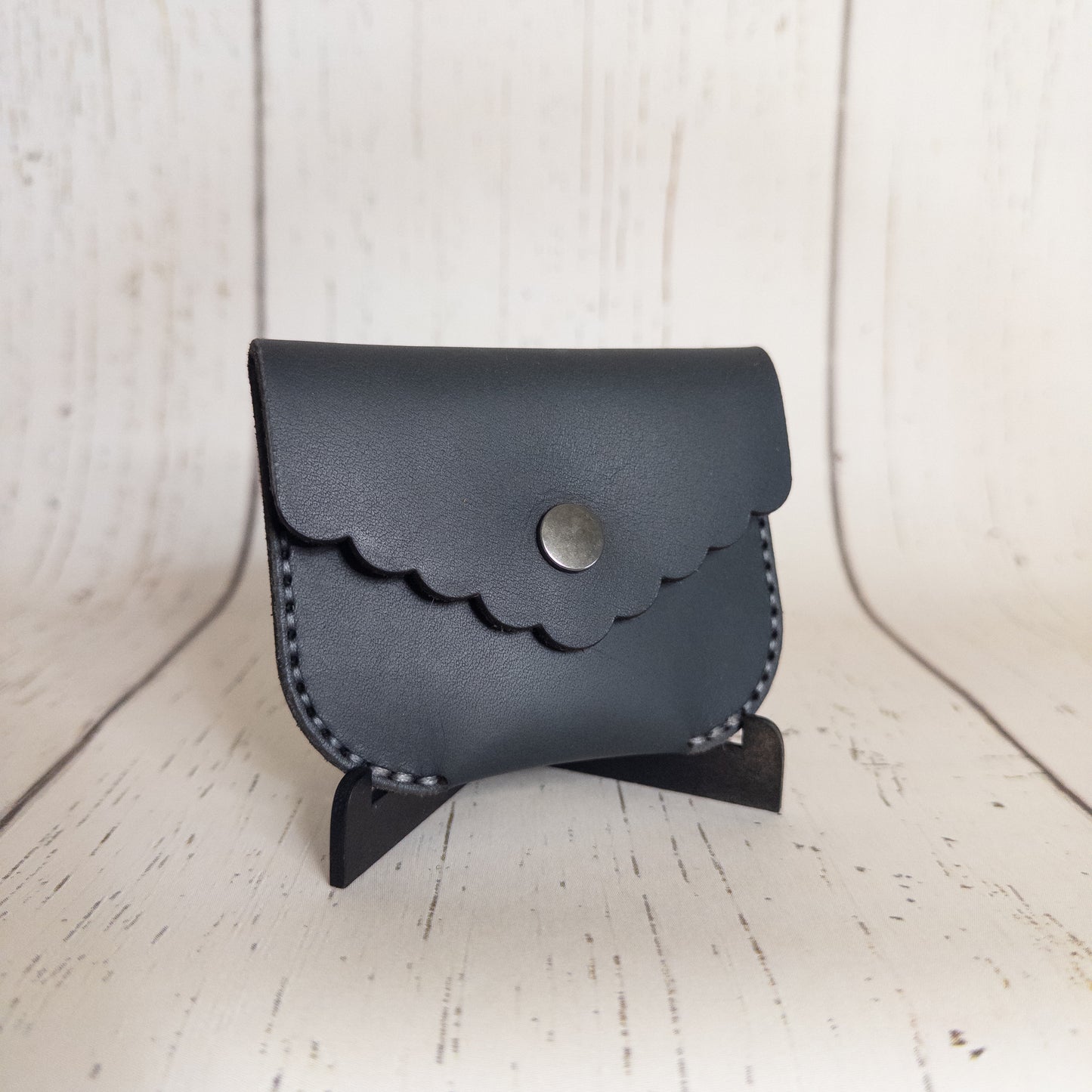 Coin Purse Scalloped (Gray/Gunmetal)